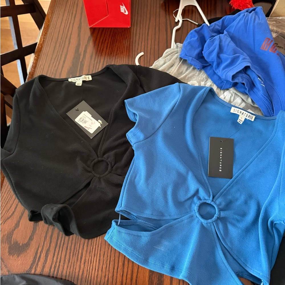 Signature8 Black and Blue Crop Tops